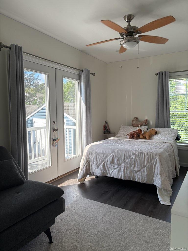 1661 Old Country Rd # 563, Riverhead, NY 11901