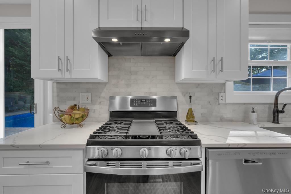 22 Whispering Woods Drive, Smithtown, NY 11787