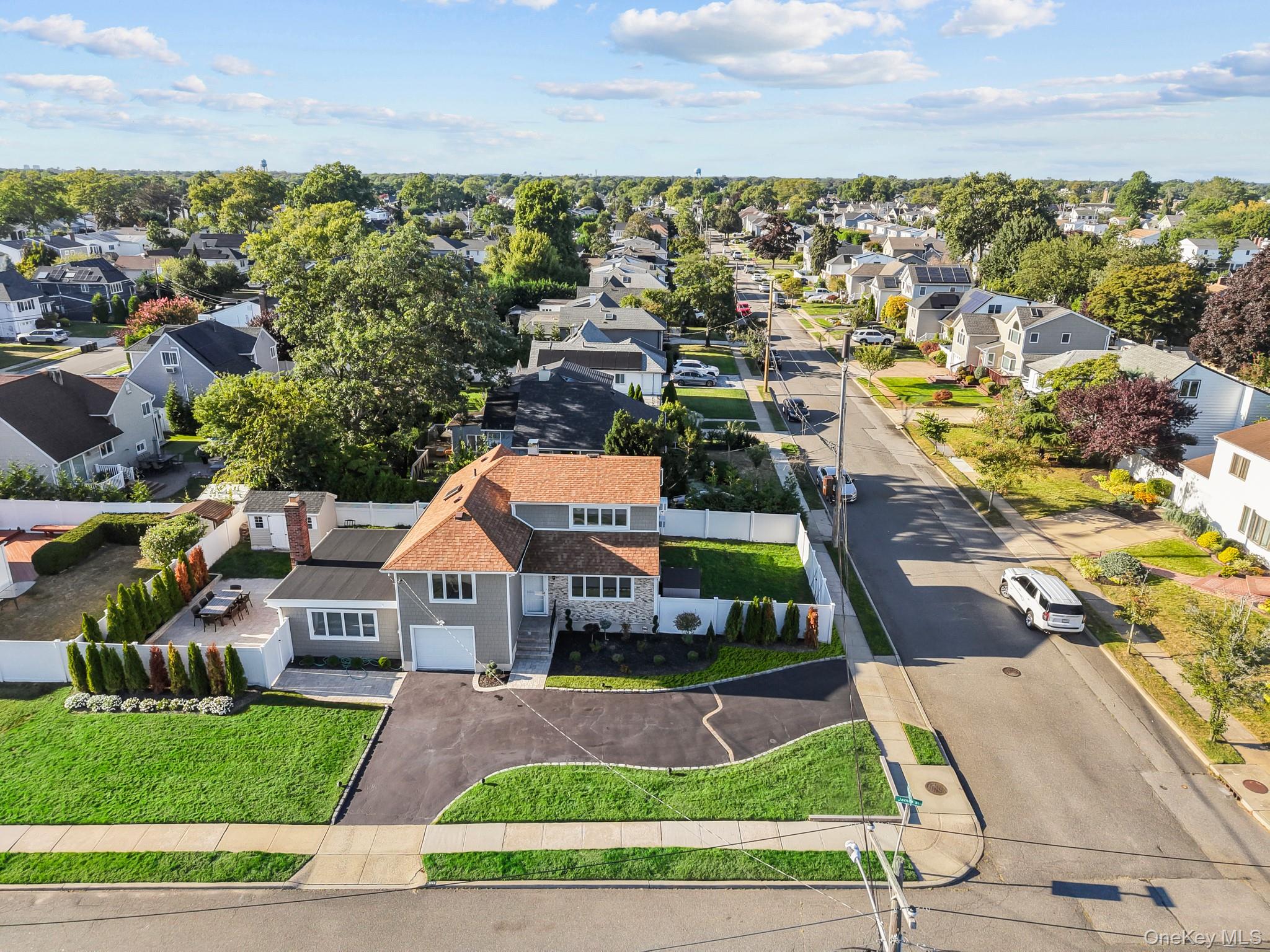 1743 James Street, Merrick, NY 11566