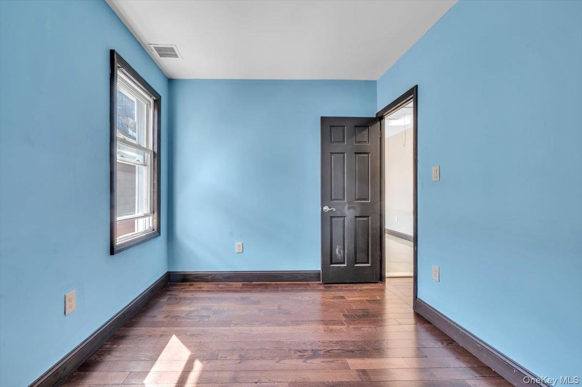 9568 115th Street, Richmond Hill S., NY 11419