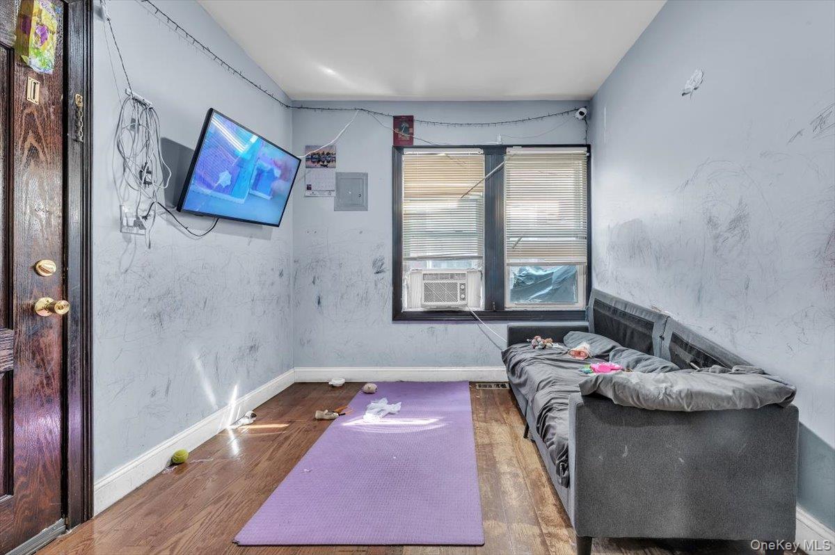 9568 115th Street, Richmond Hill S., NY 11419