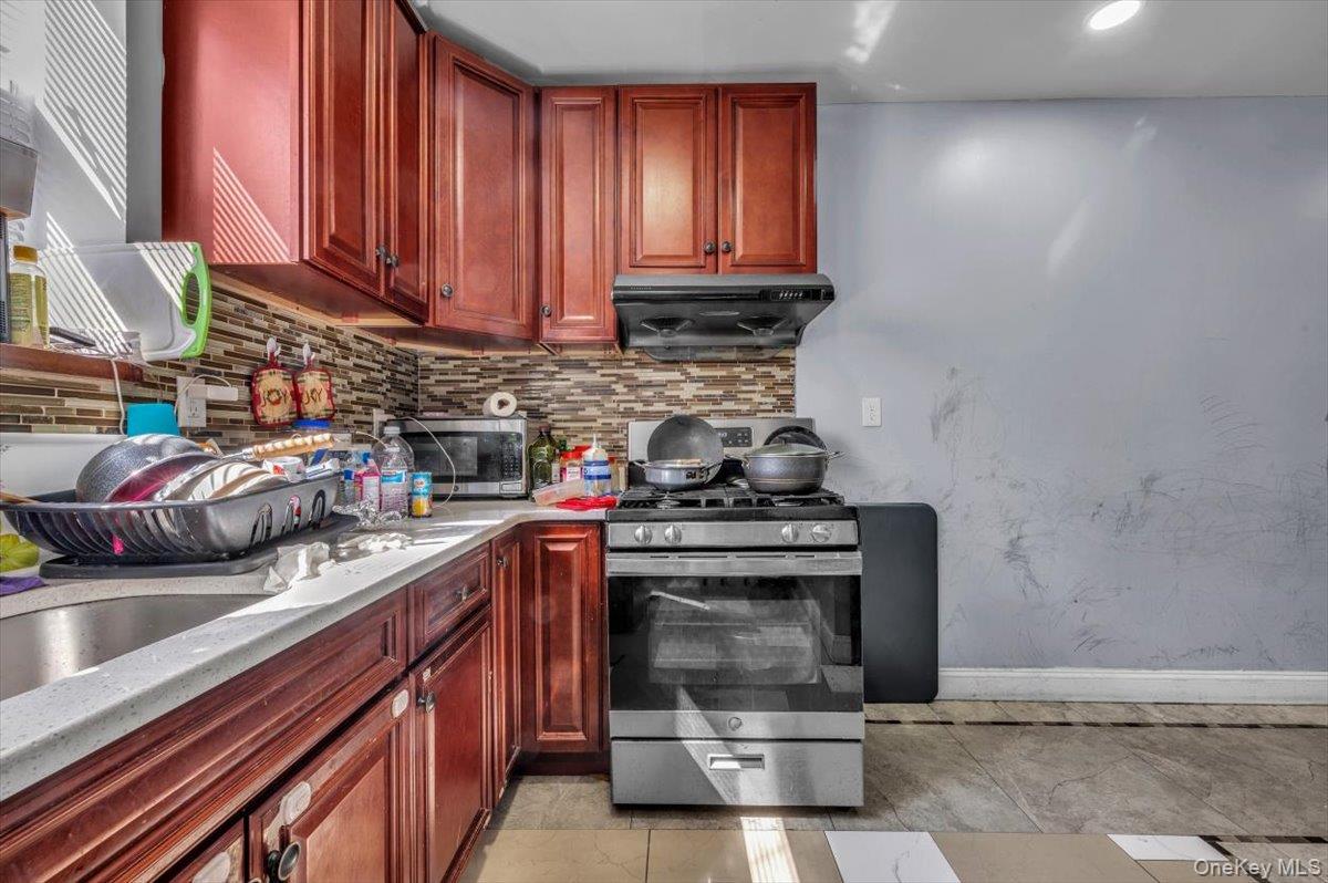 9568 115th Street, Richmond Hill S., NY 11419