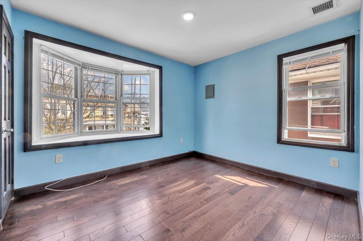 9568 115th Street, Richmond Hill S., NY 11419