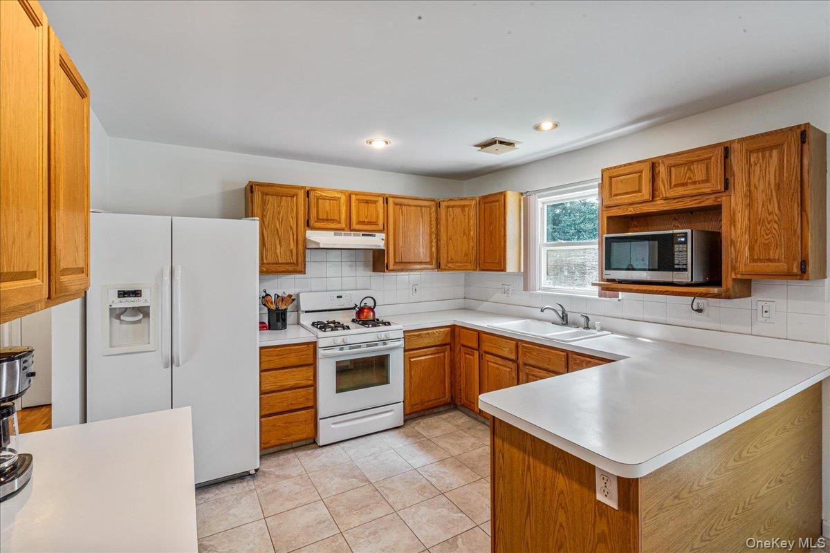 3 Massey Court, Huntington, NY 11743