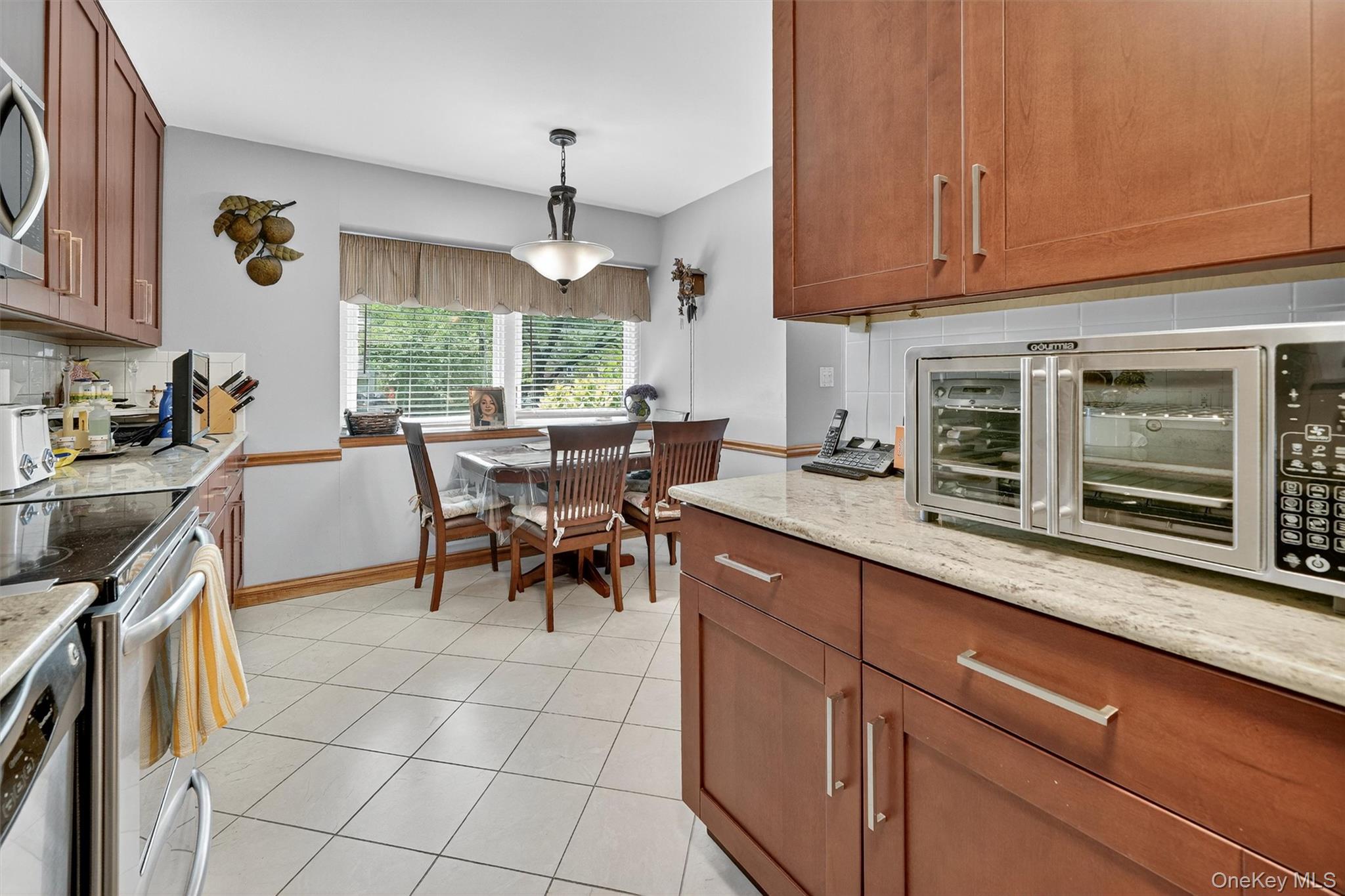 99 Spencer Drive, New Rochelle, NY 10801