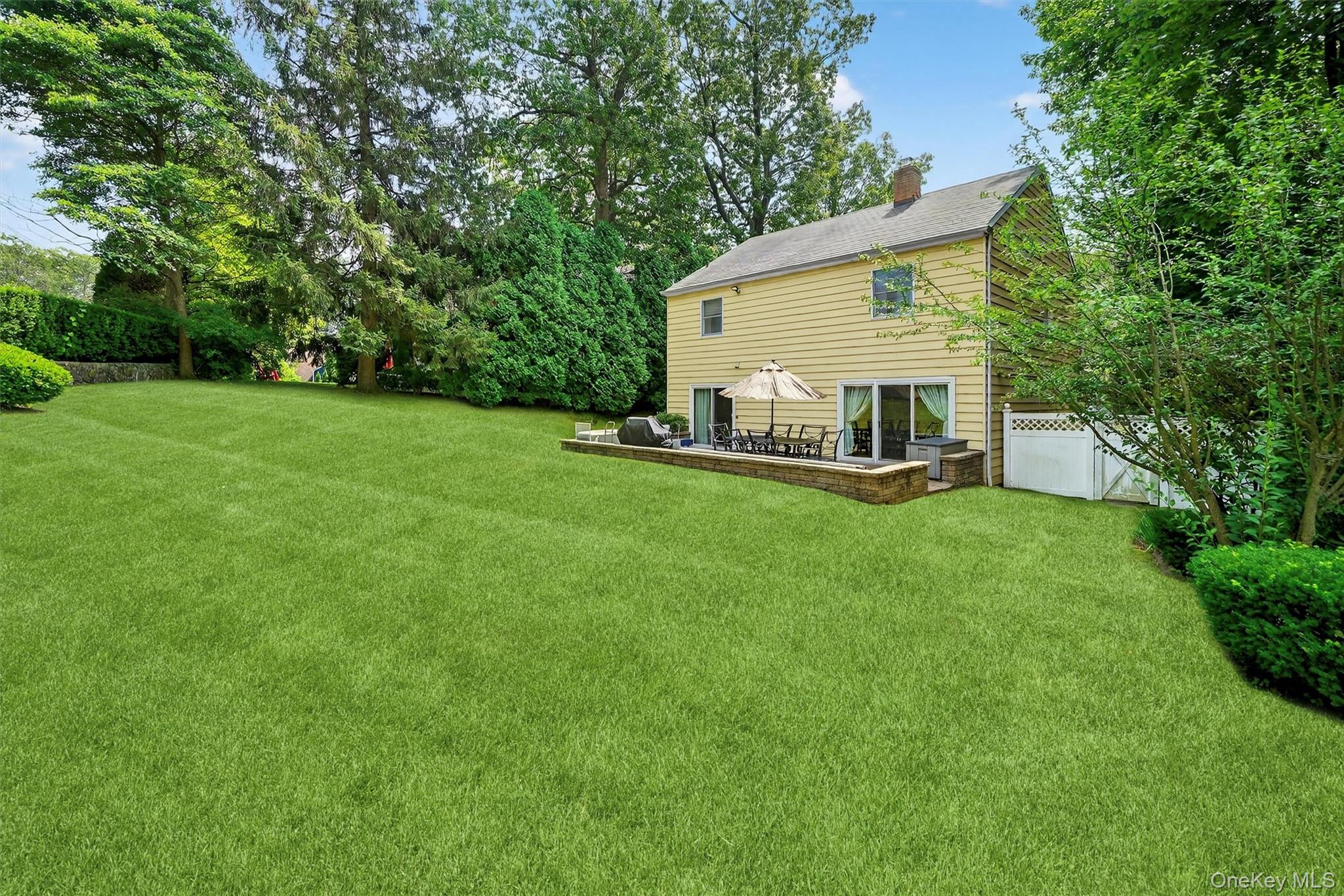 99 Spencer Drive, New Rochelle, NY 10801