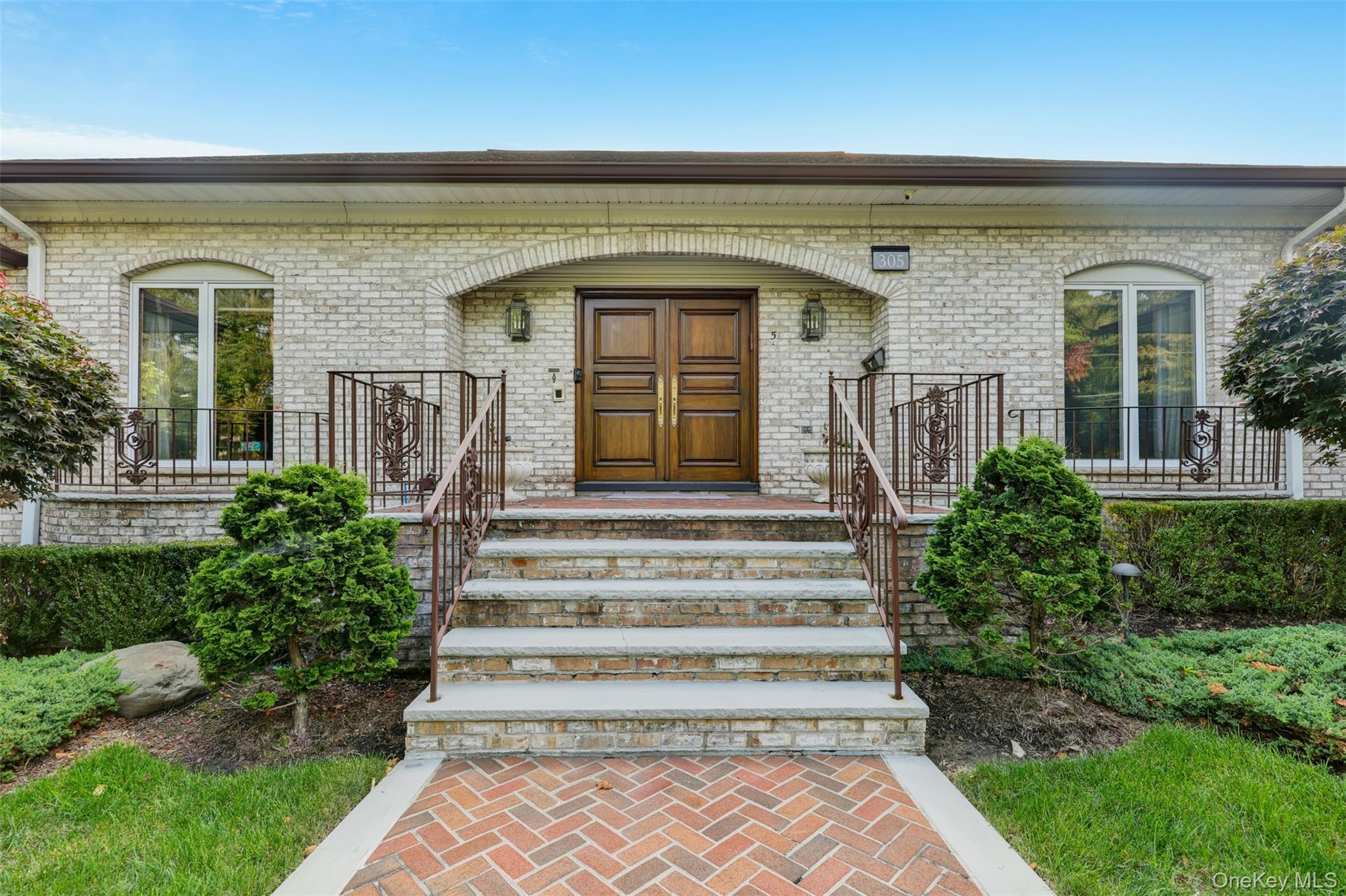 305 S Grandview Avenue, Monsey, NY 10952