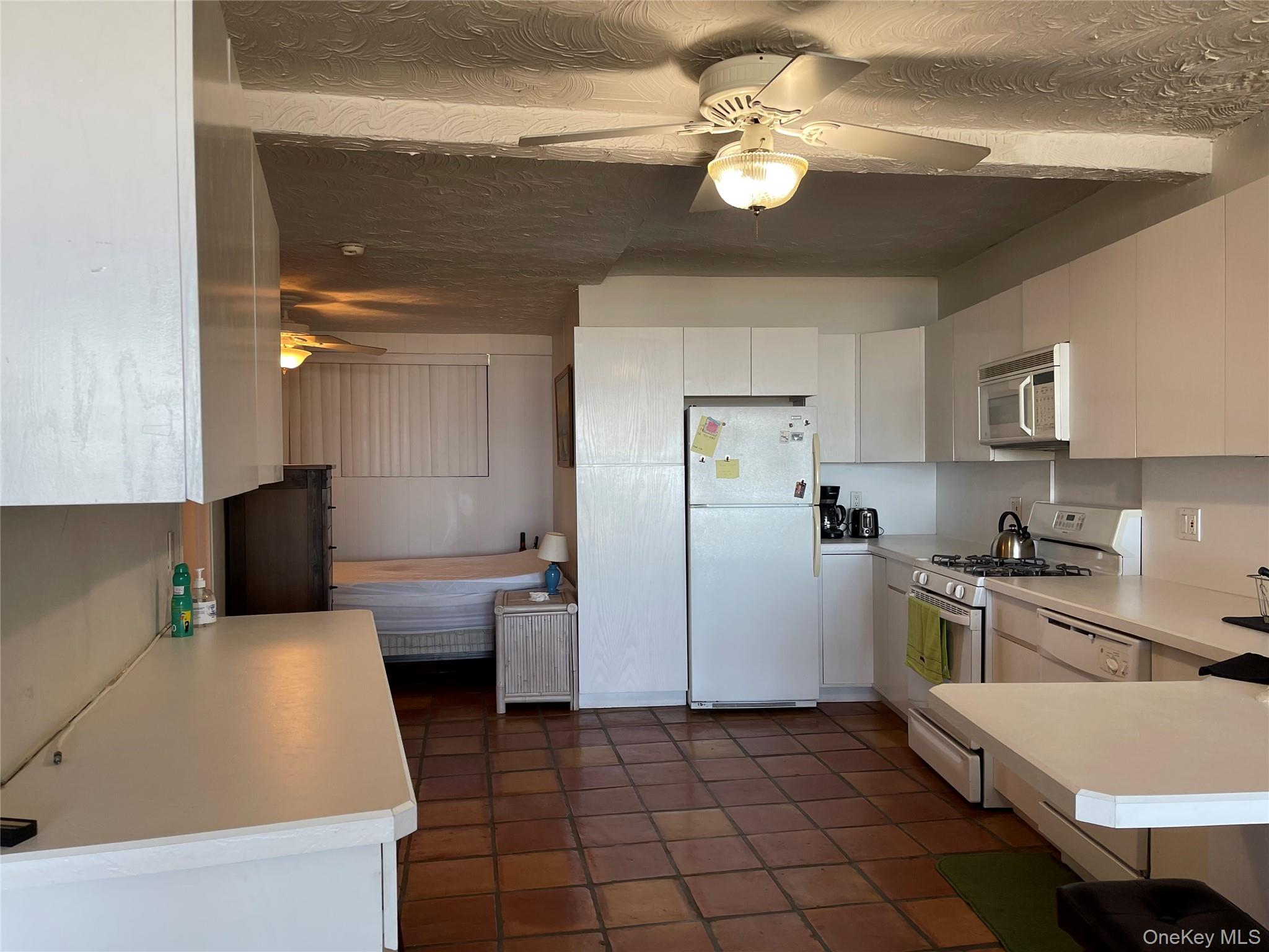 830 Shore Road # 3E, Long Beach, NY 11561