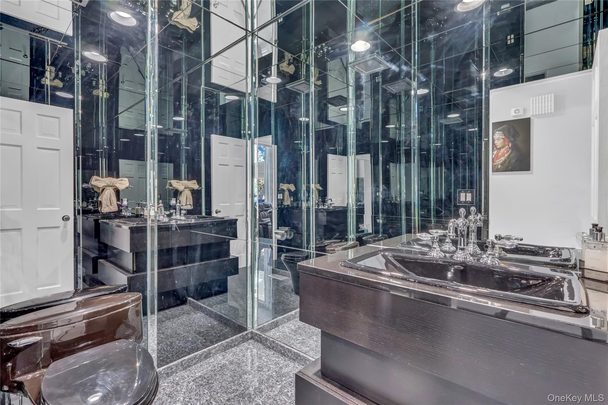 83 Cliff Road, Port Jefferson, NY 11777