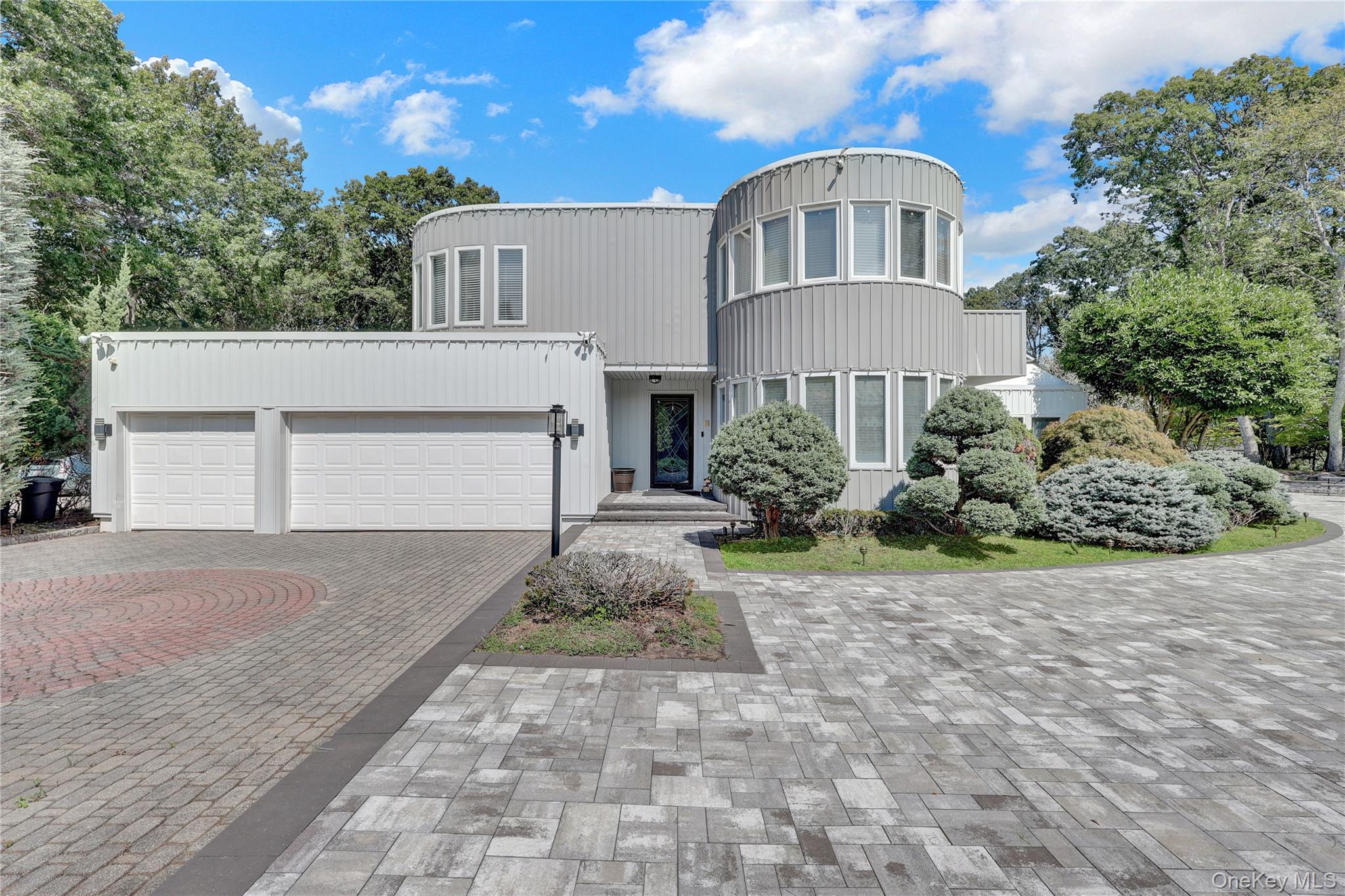 83 Cliff Road, Port Jefferson, NY 11777