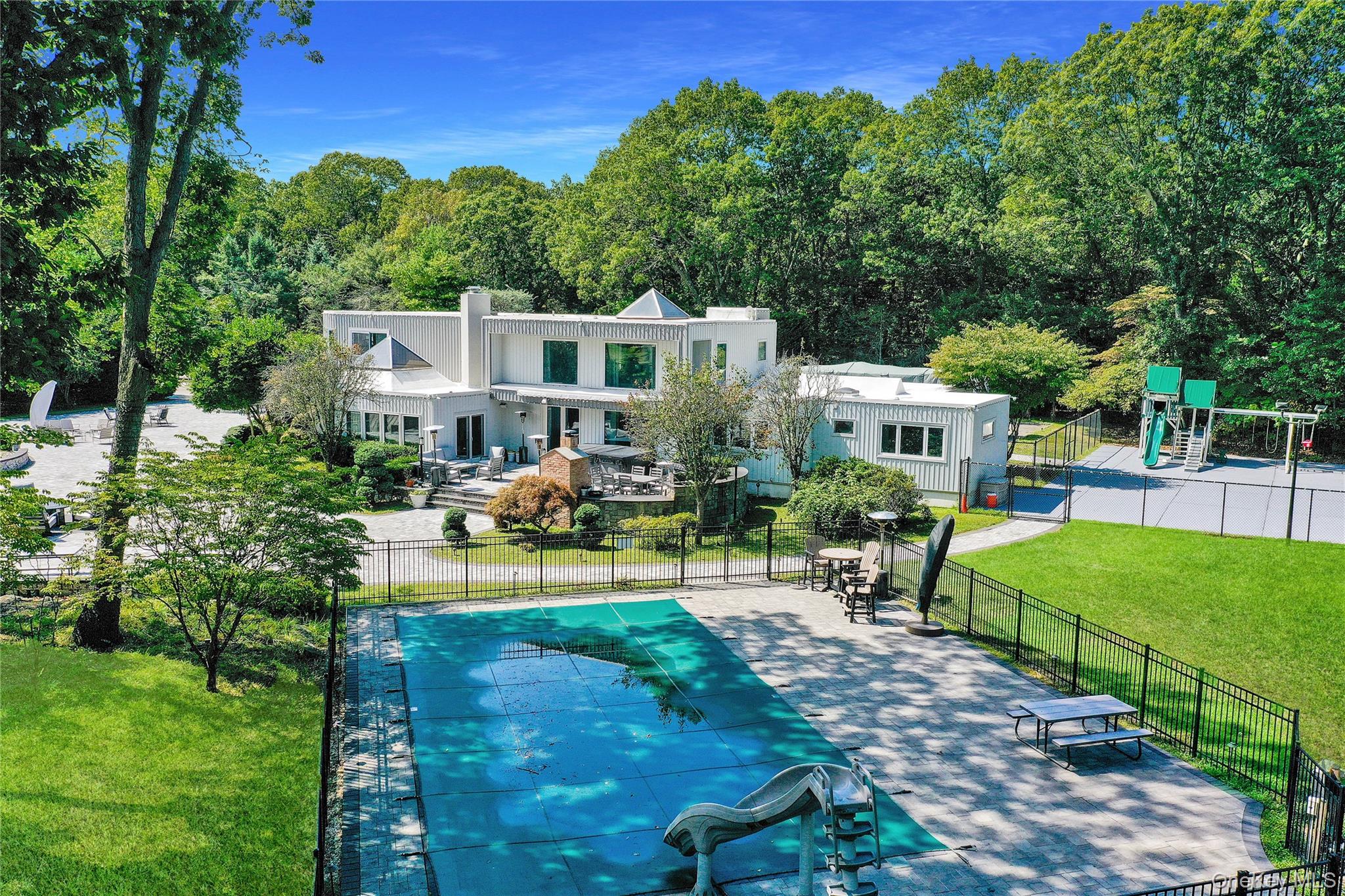 83 Cliff Road, Port Jefferson, NY 11777