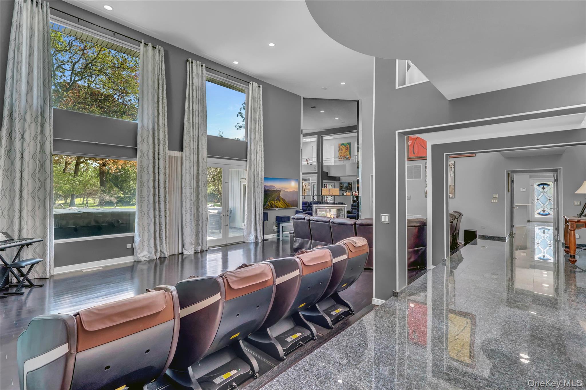 83 Cliff Road, Port Jefferson, NY 11777