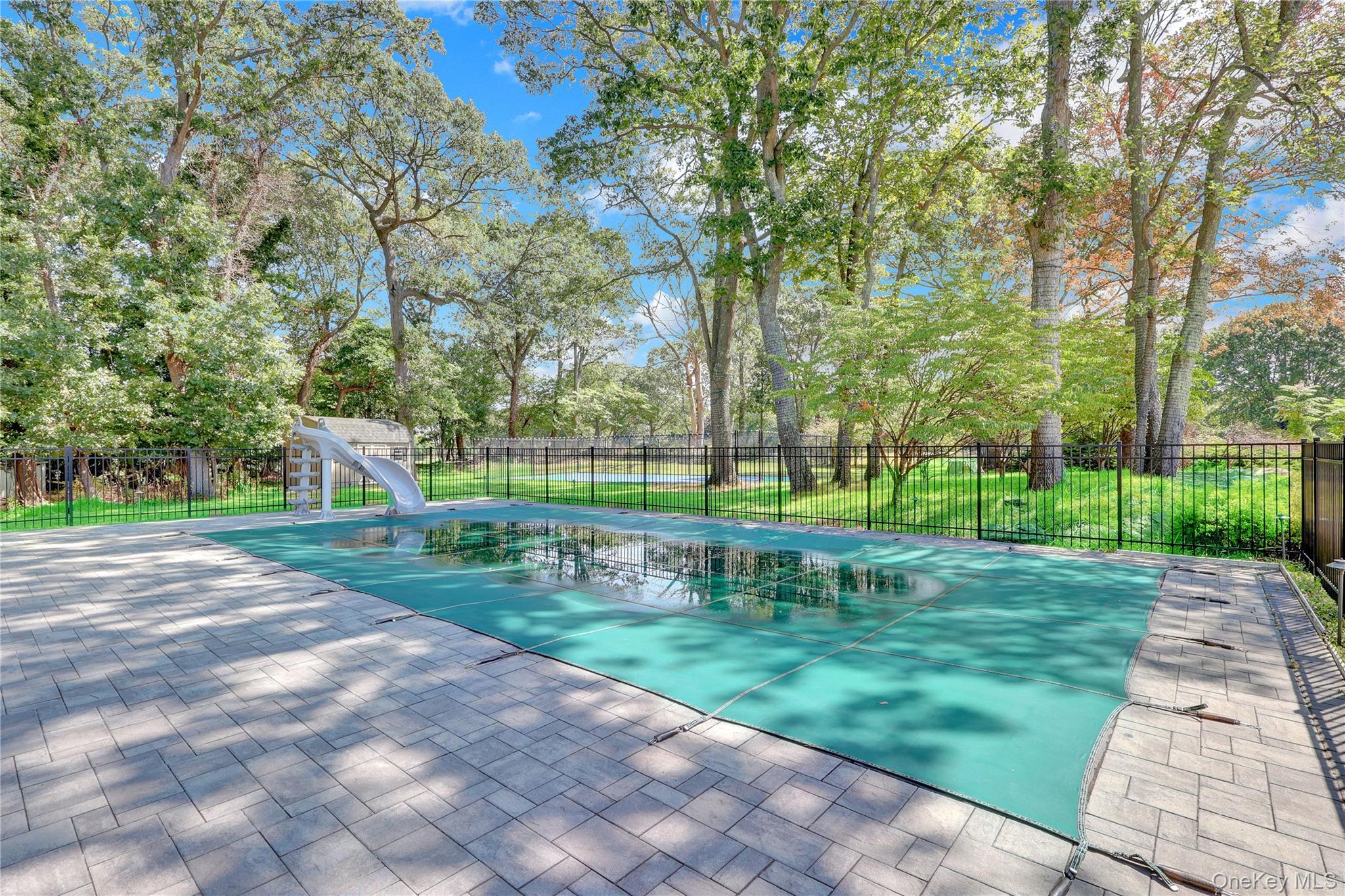 83 Cliff Road, Port Jefferson, NY 11777