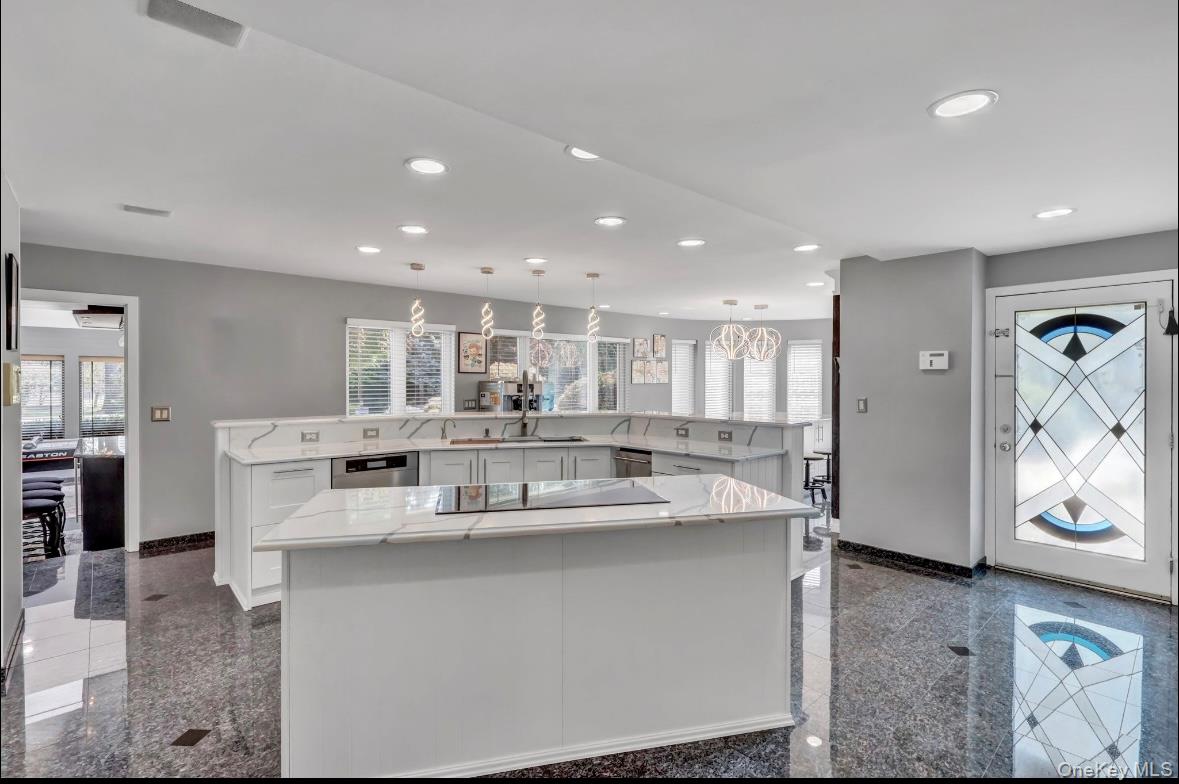 83 Cliff Road, Port Jefferson, NY 11777