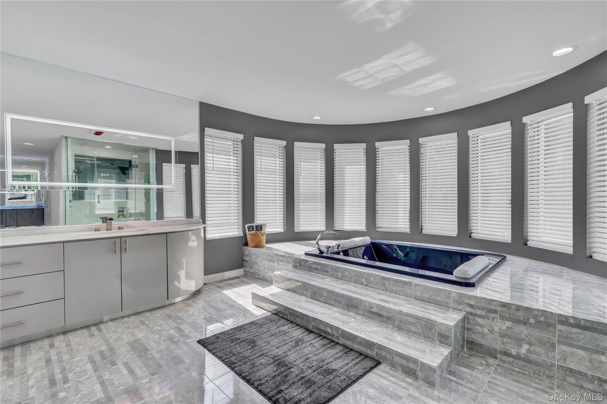 83 Cliff Road, Port Jefferson, NY 11777