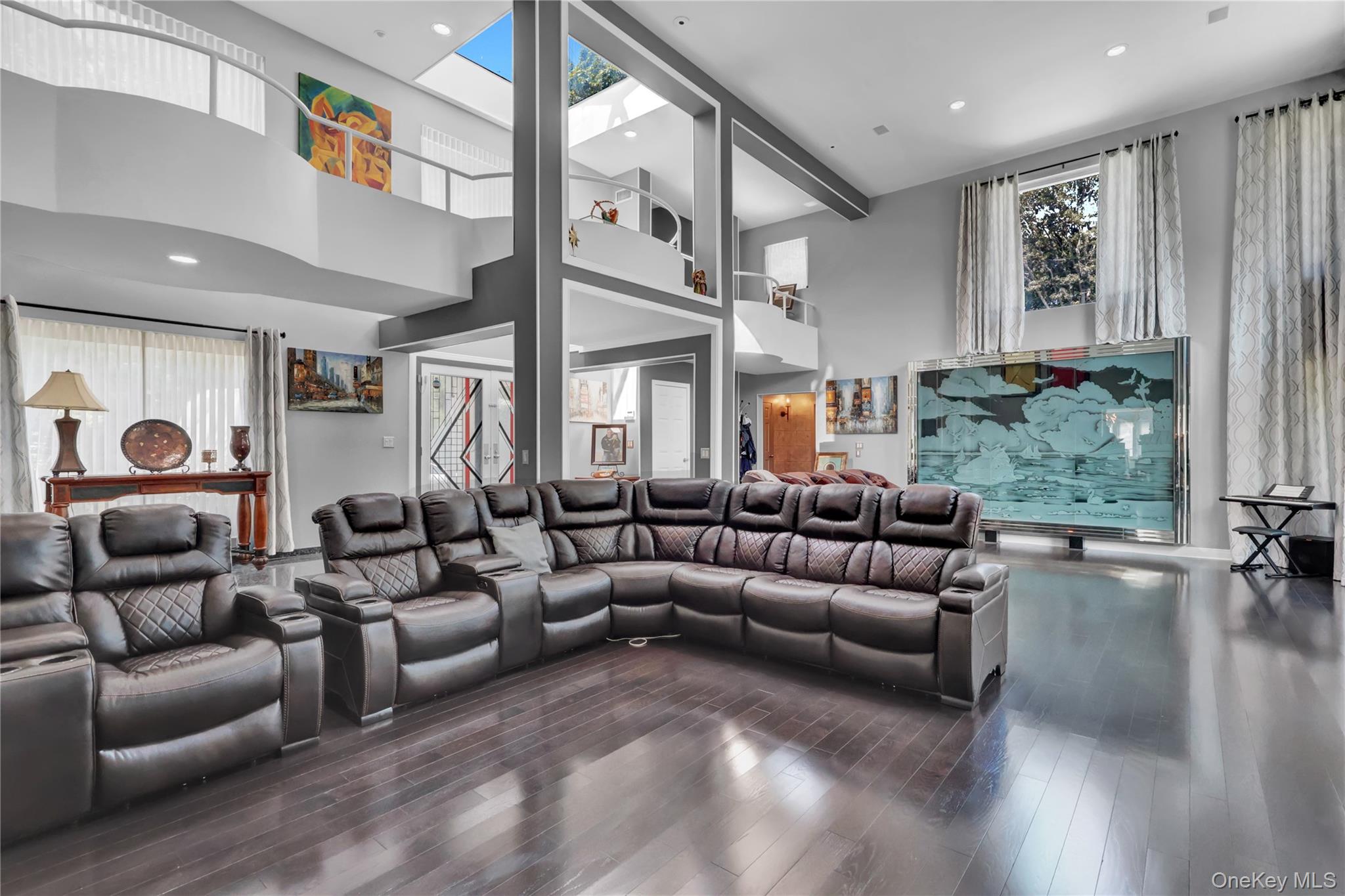 83 Cliff Road, Port Jefferson, NY 11777