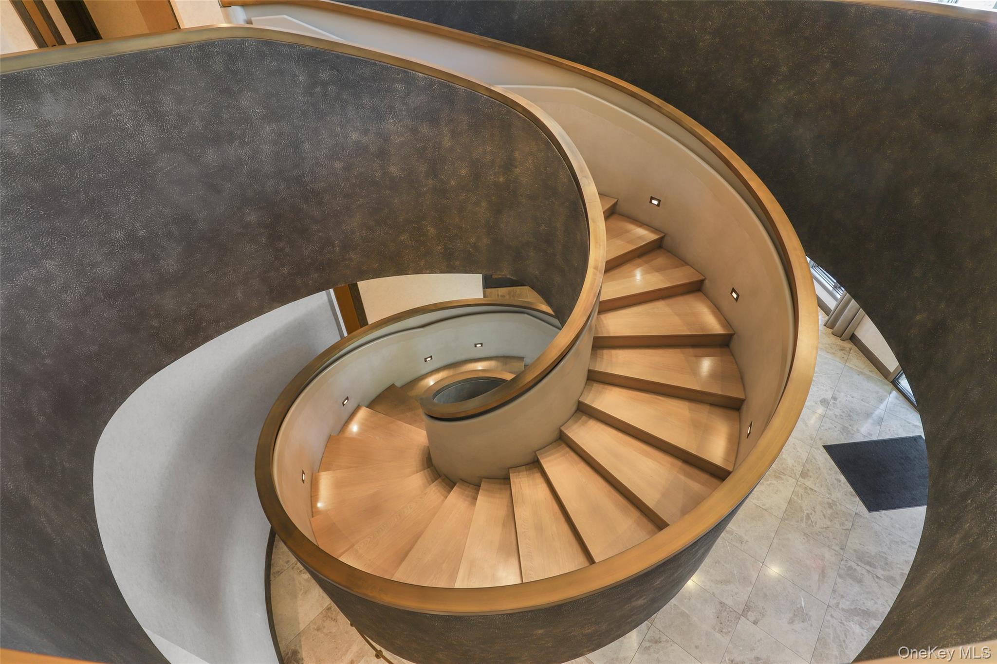 120 Old Post Road # PH-B301, Rye, NY 10580