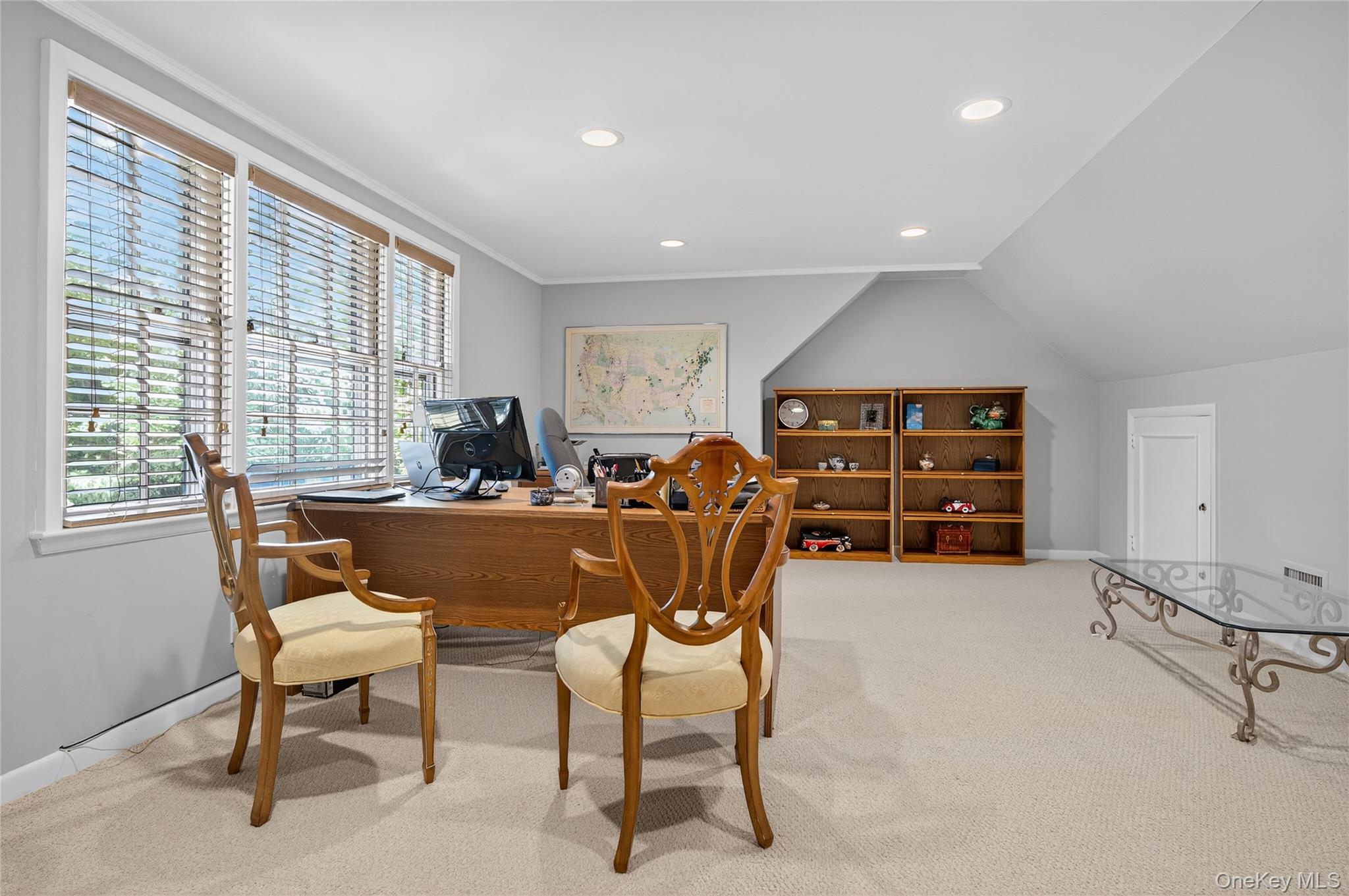 61 Weir Lane, Locust Valley, NY 11560