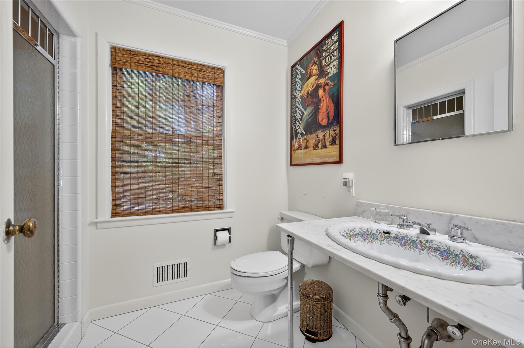 61 Weir Lane, Locust Valley, NY 11560