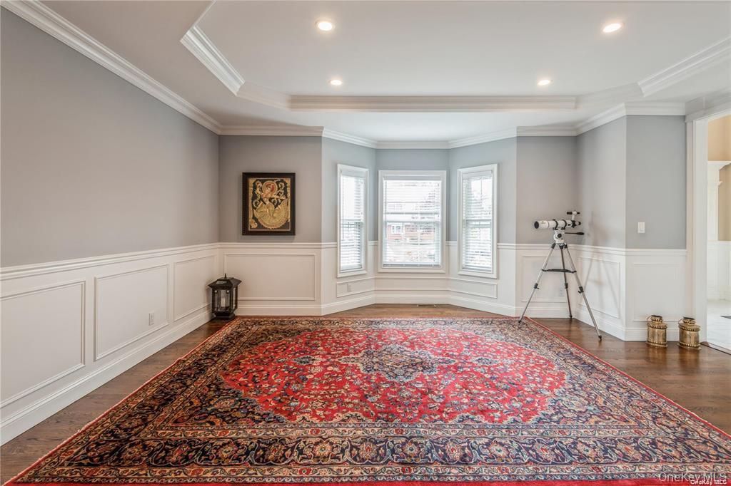 45 Meeting Lane, Hicksville, NY 11801