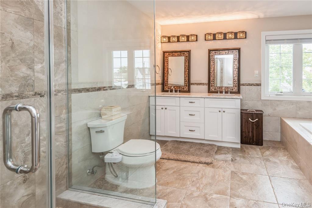 45 Meeting Lane, Hicksville, NY 11801