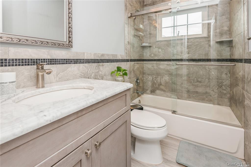 45 Meeting Lane, Hicksville, NY 11801