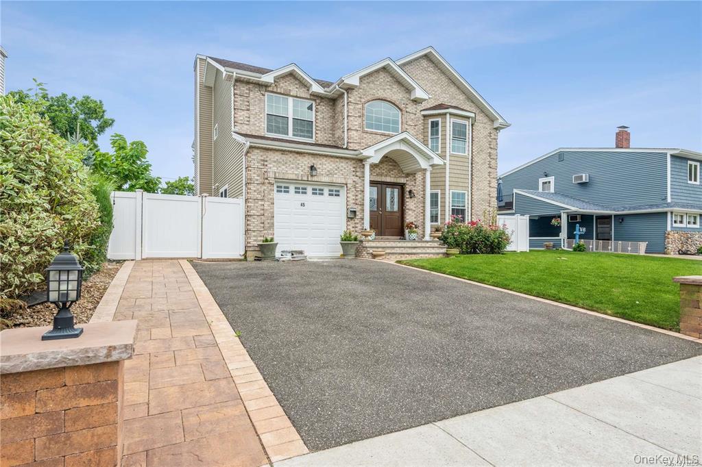 45 Meeting Lane, Hicksville, NY 11801