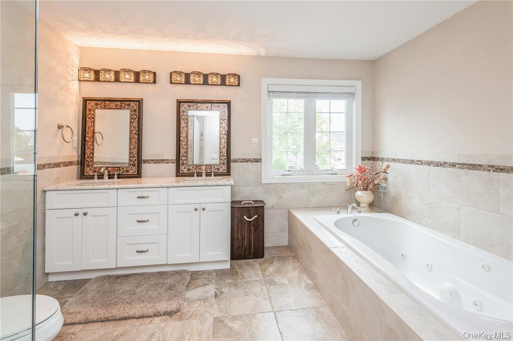 45 Meeting Lane, Hicksville, NY 11801