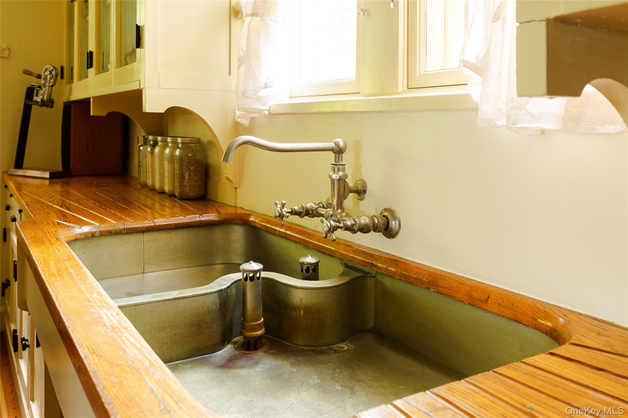 352 Galli Curci, Margaretville, NY 12455