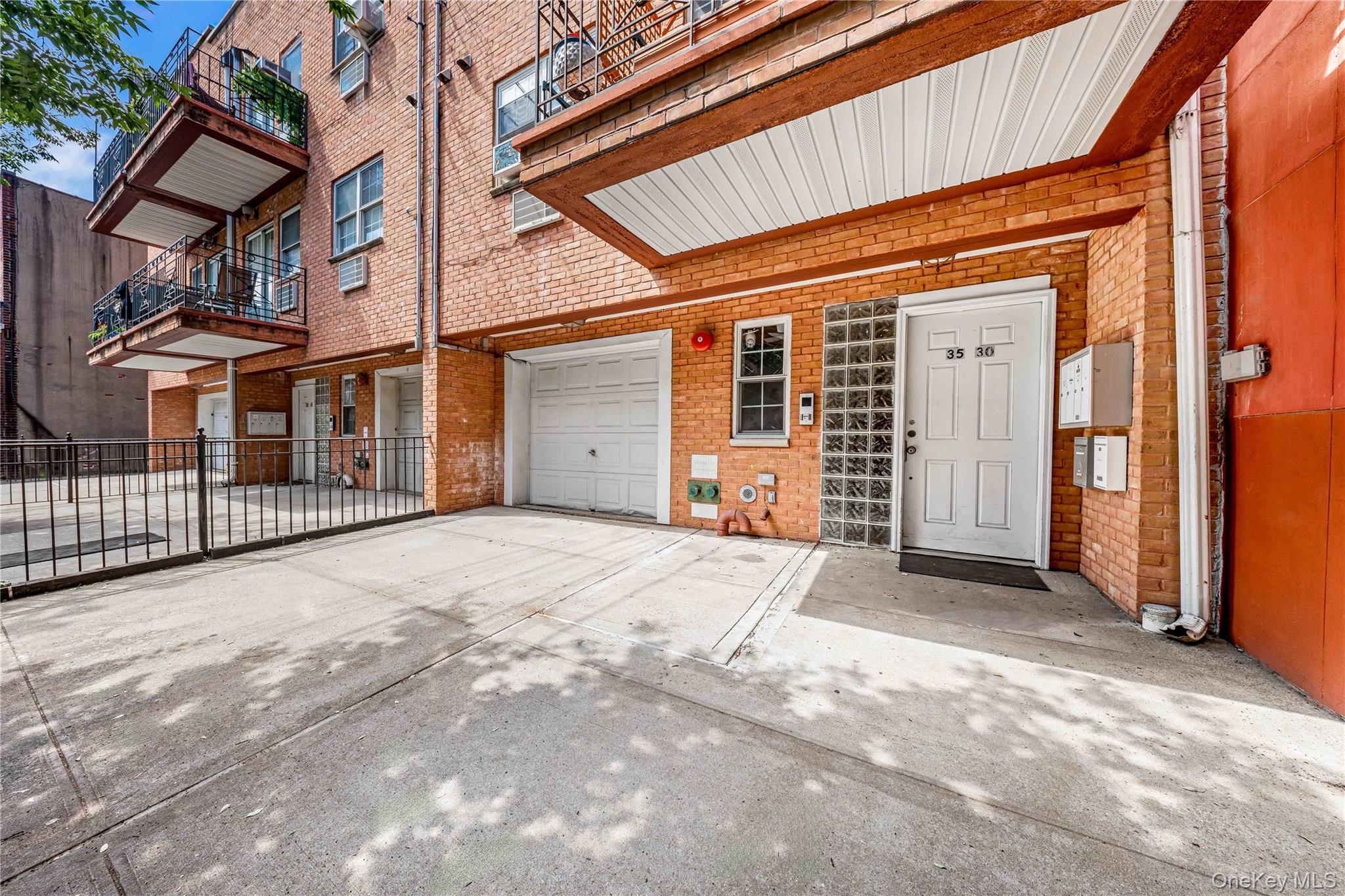 35-30 10 Street, Astoria, NY 11106