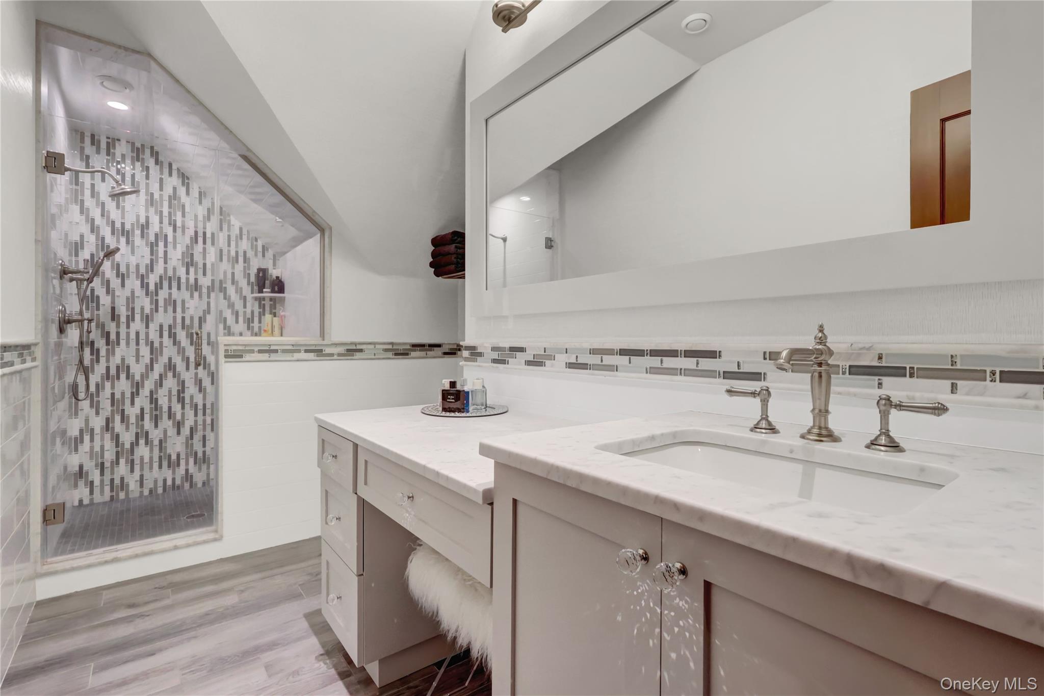 63 Dyke Road, Setauket, NY 11733