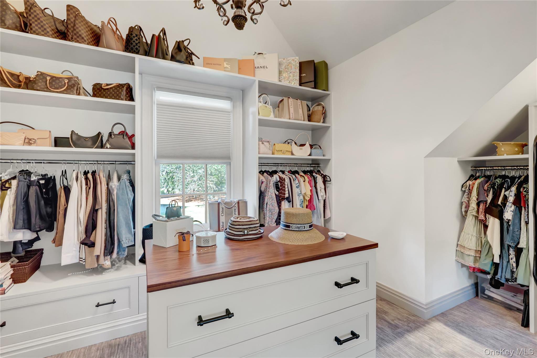 63 Dyke Road, Setauket, NY 11733