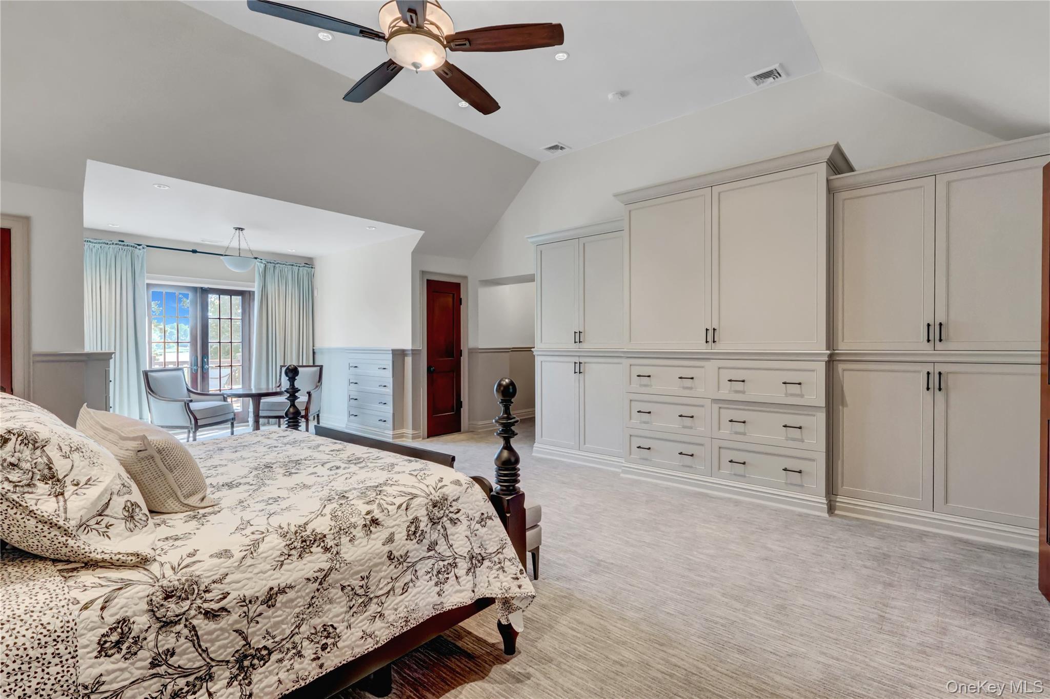 63 Dyke Road, Setauket, NY 11733