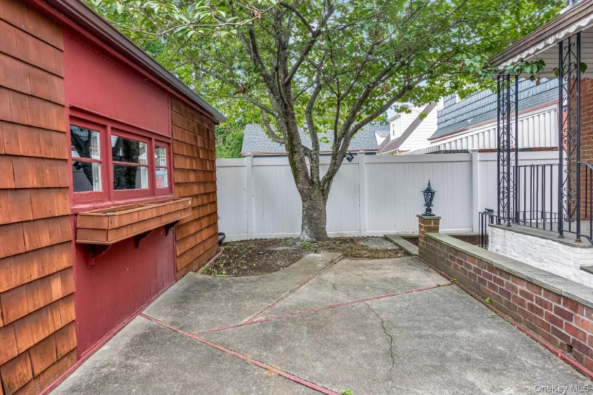 853 Arthur Street, West Hempstead, NY 11552