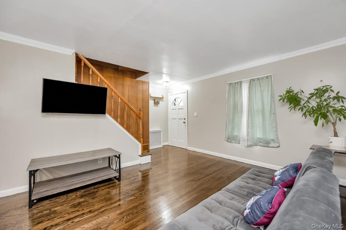 853 Arthur Street, West Hempstead, NY 11552