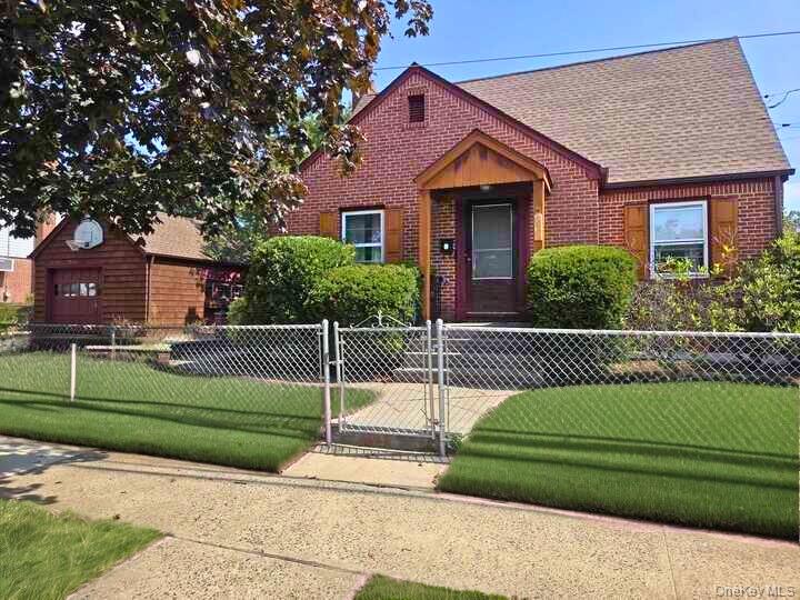 853 Arthur Street, West Hempstead, NY 11552