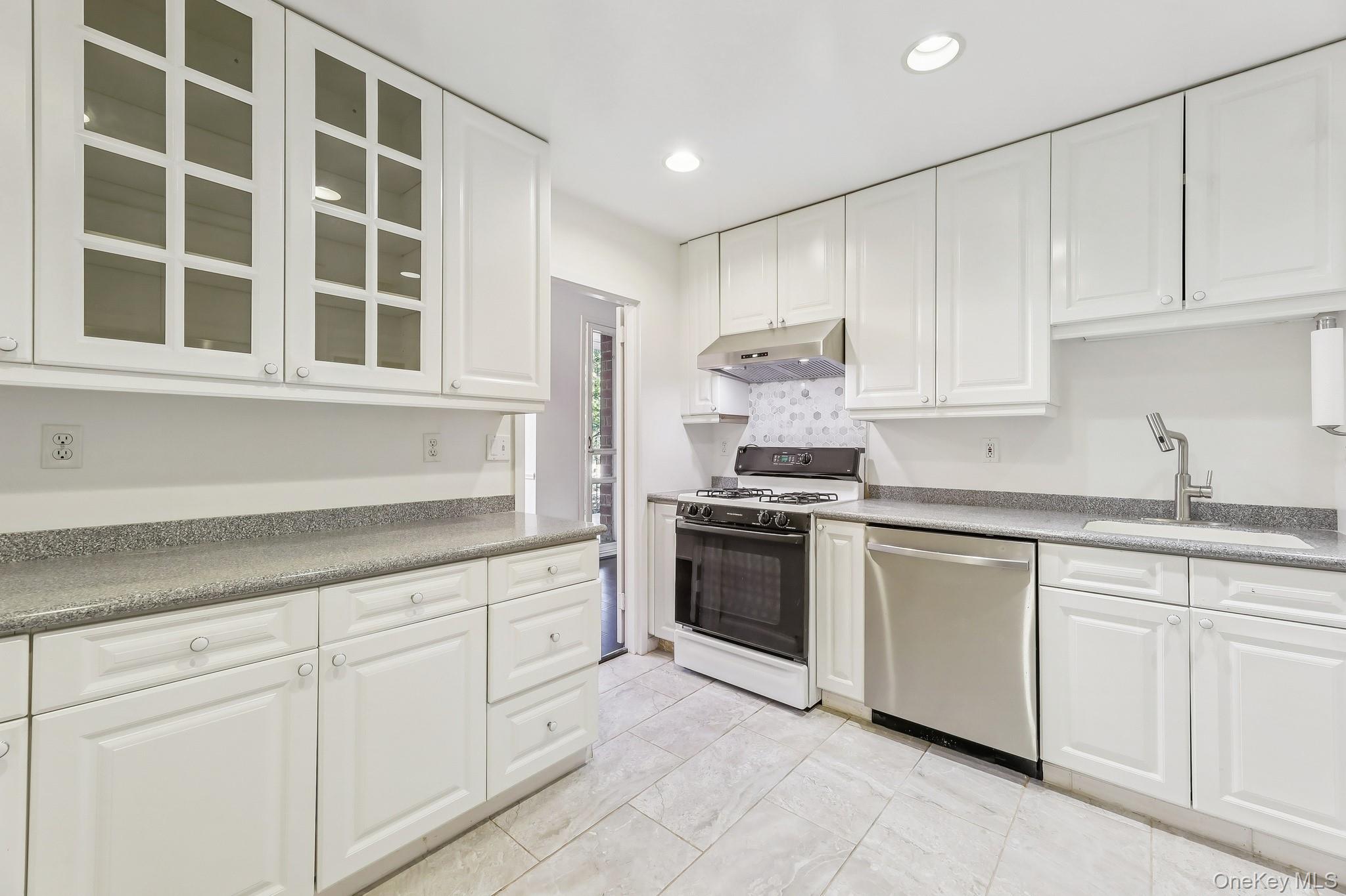 16 Rockledge Avenue # 3E-1, Ossining, NY 10562