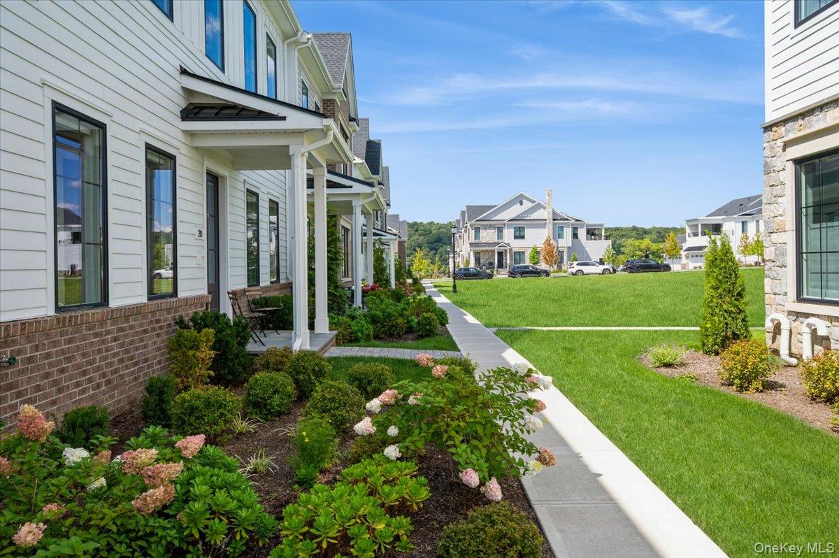 20 Wallace Way, Chappaqua, NY 10514