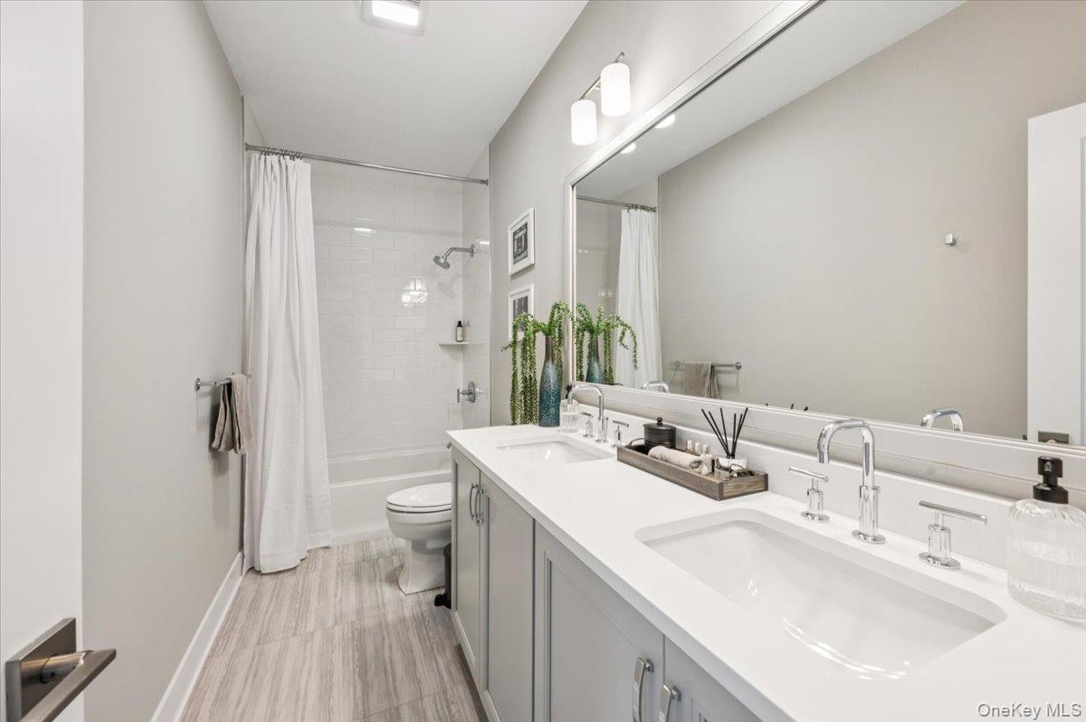 20 Wallace Way, Chappaqua, NY 10514