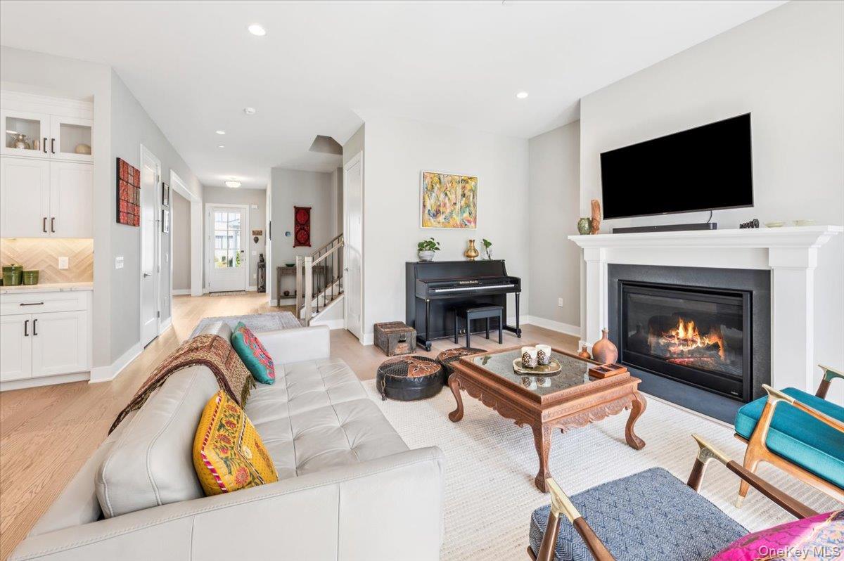 20 Wallace Way, Chappaqua, NY 10514