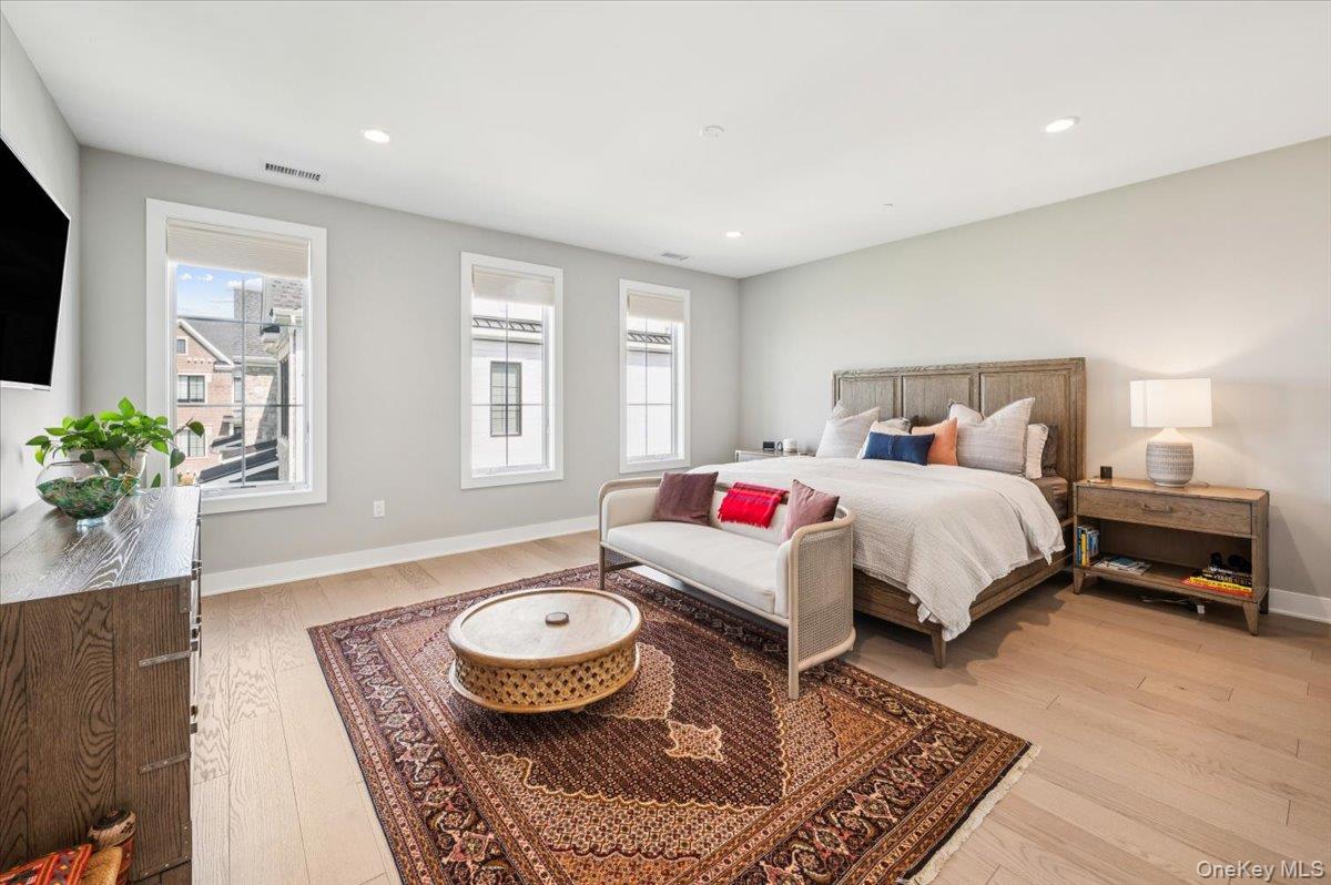 20 Wallace Way, Chappaqua, NY 10514