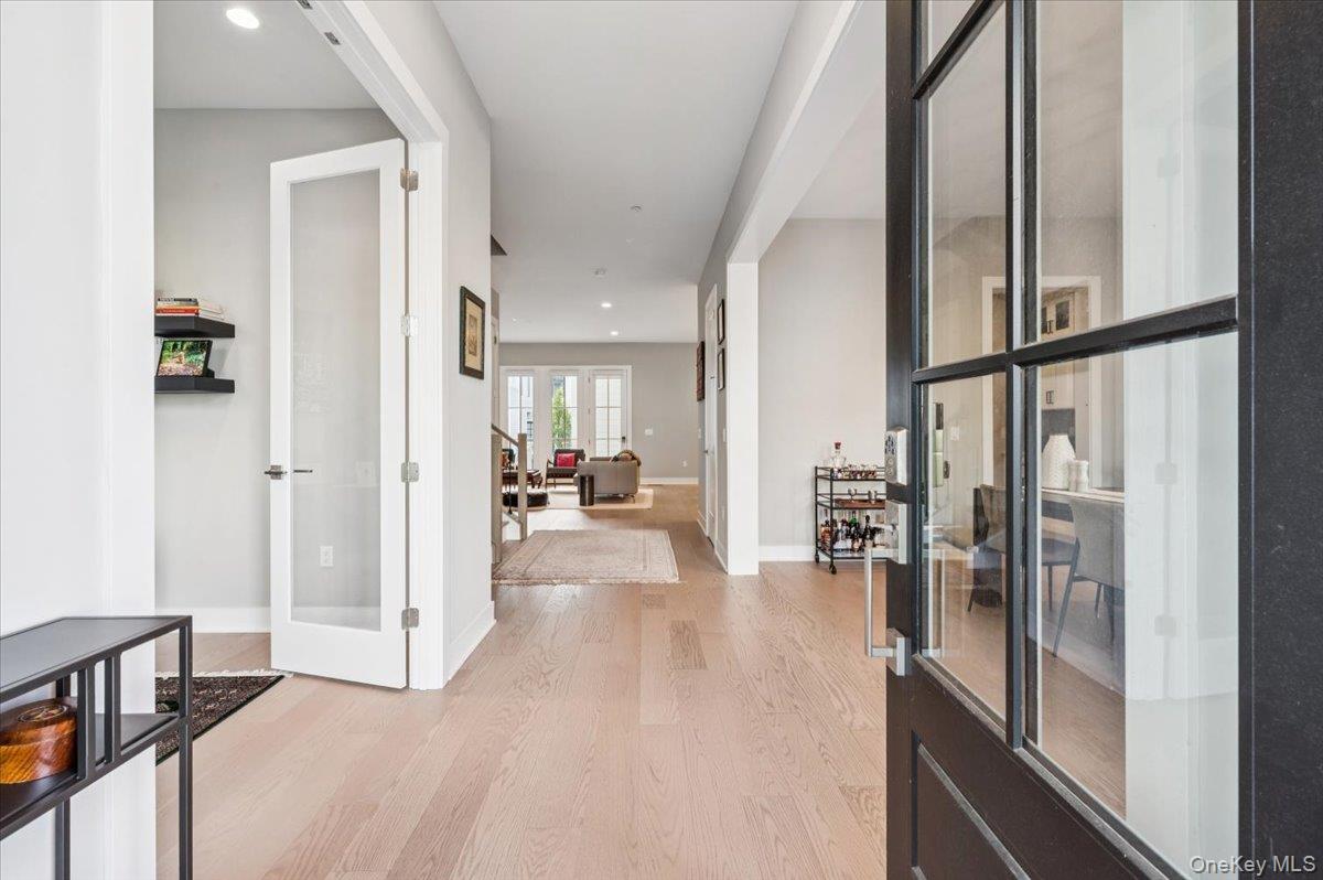 20 Wallace Way, Chappaqua, NY 10514