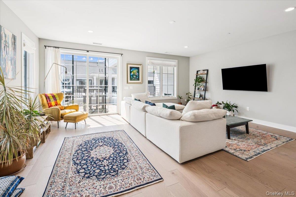 20 Wallace Way, Chappaqua, NY 10514