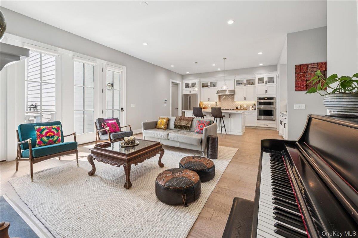 20 Wallace Way, Chappaqua, NY 10514