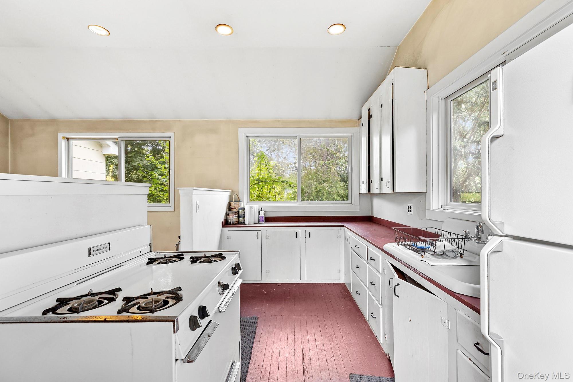 35 Saltaire Road, Sound Beach, NY 11789