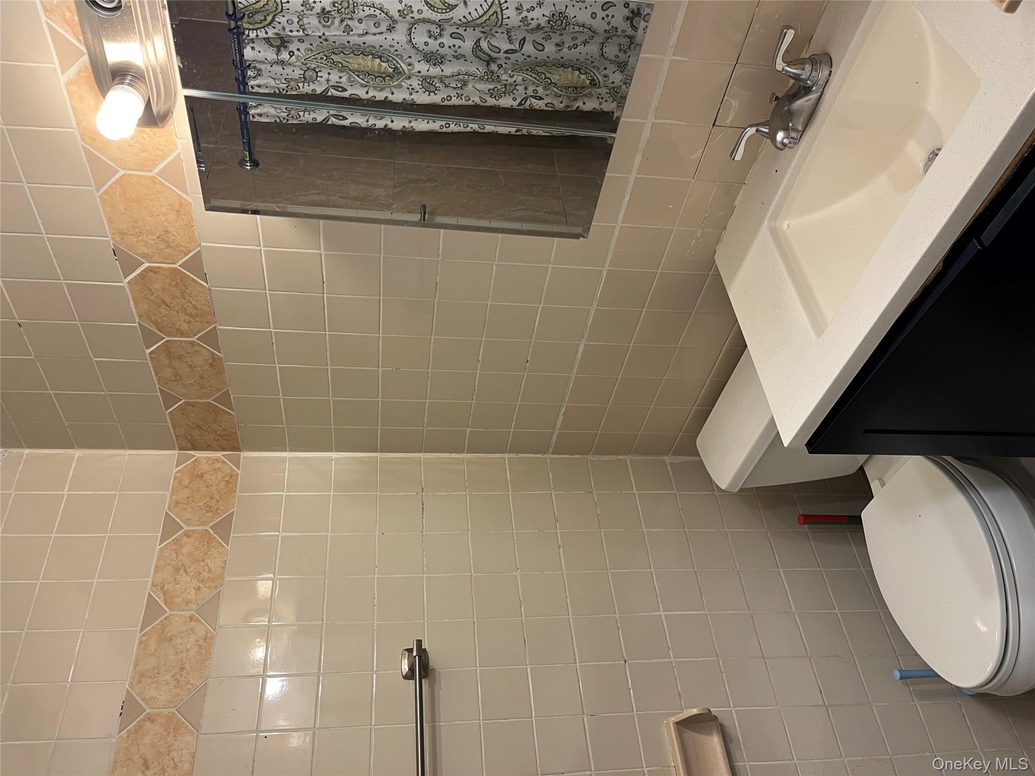 211 Kennedy Drive # 211, Spring Valley, NY 10977