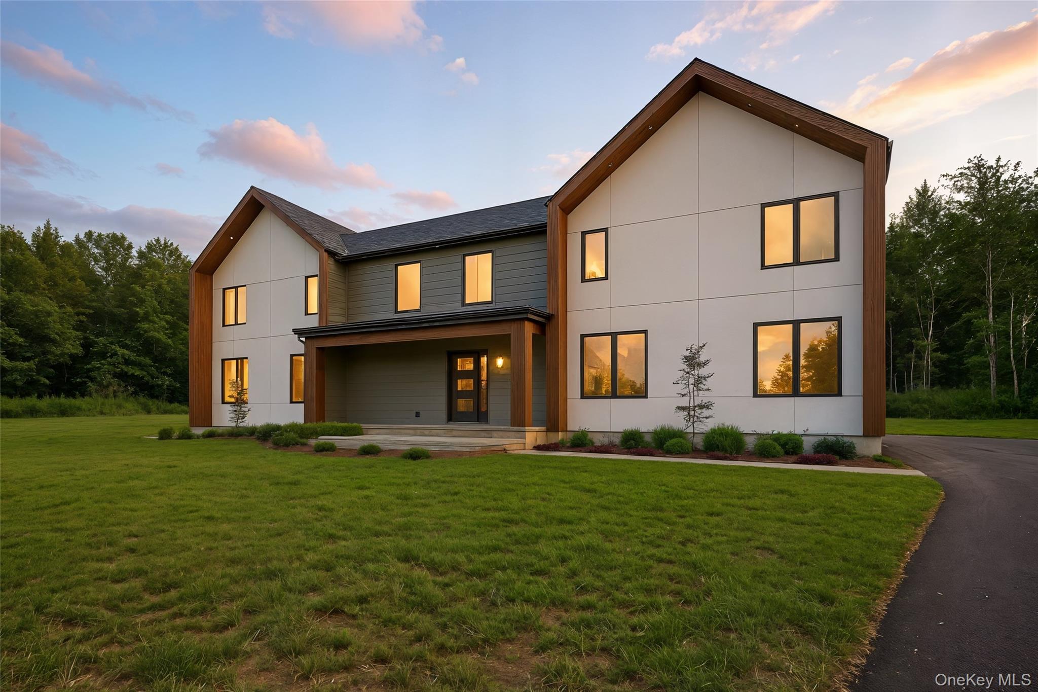 1 Warwick Isle Boulevard, Pine Island, NY 10969