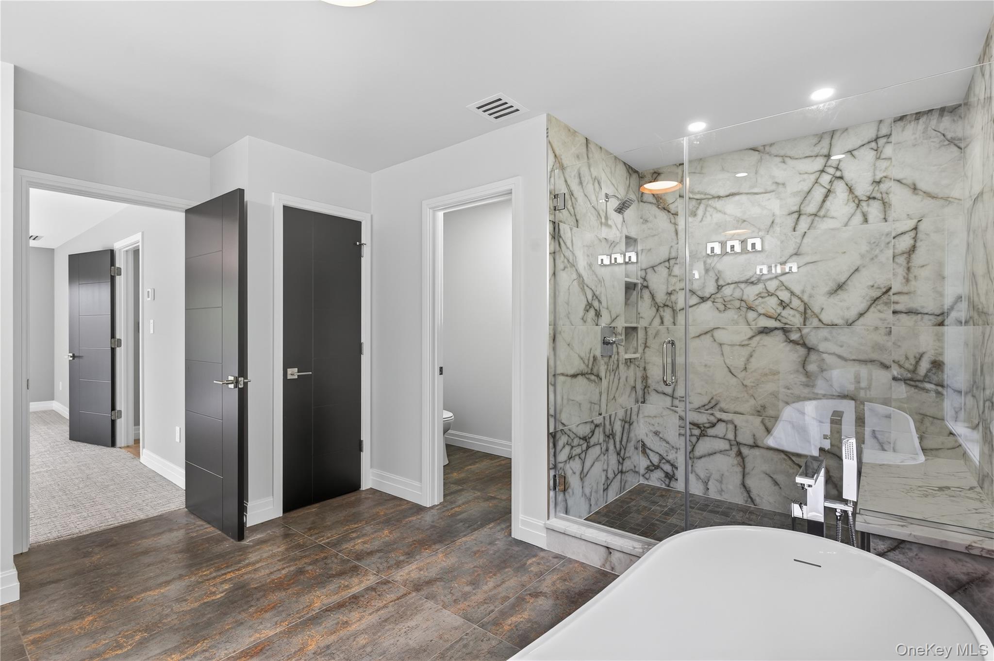 1 Warwick Isle Boulevard, Pine Island, NY 10969