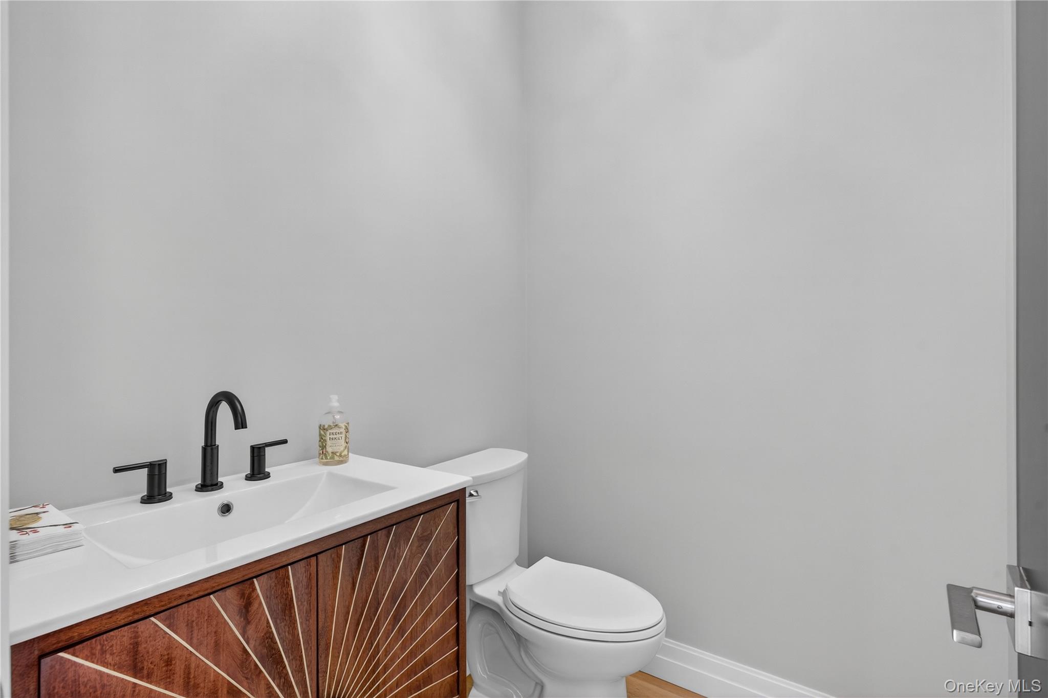 1 Warwick Isle Boulevard, Pine Island, NY 10969