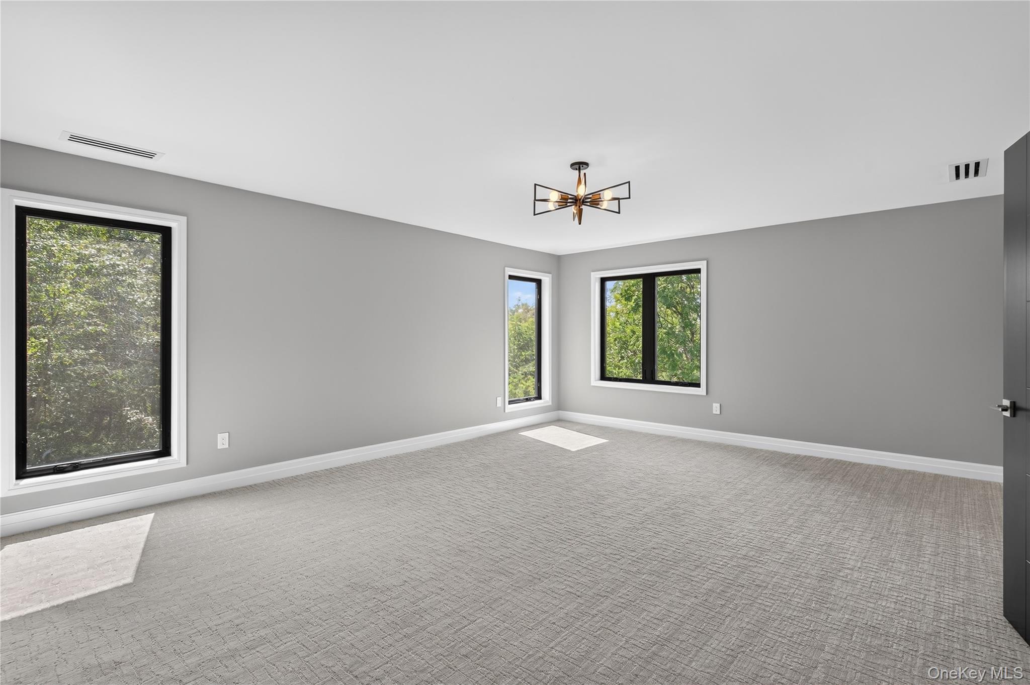 1 Warwick Isle Boulevard, Pine Island, NY 10969